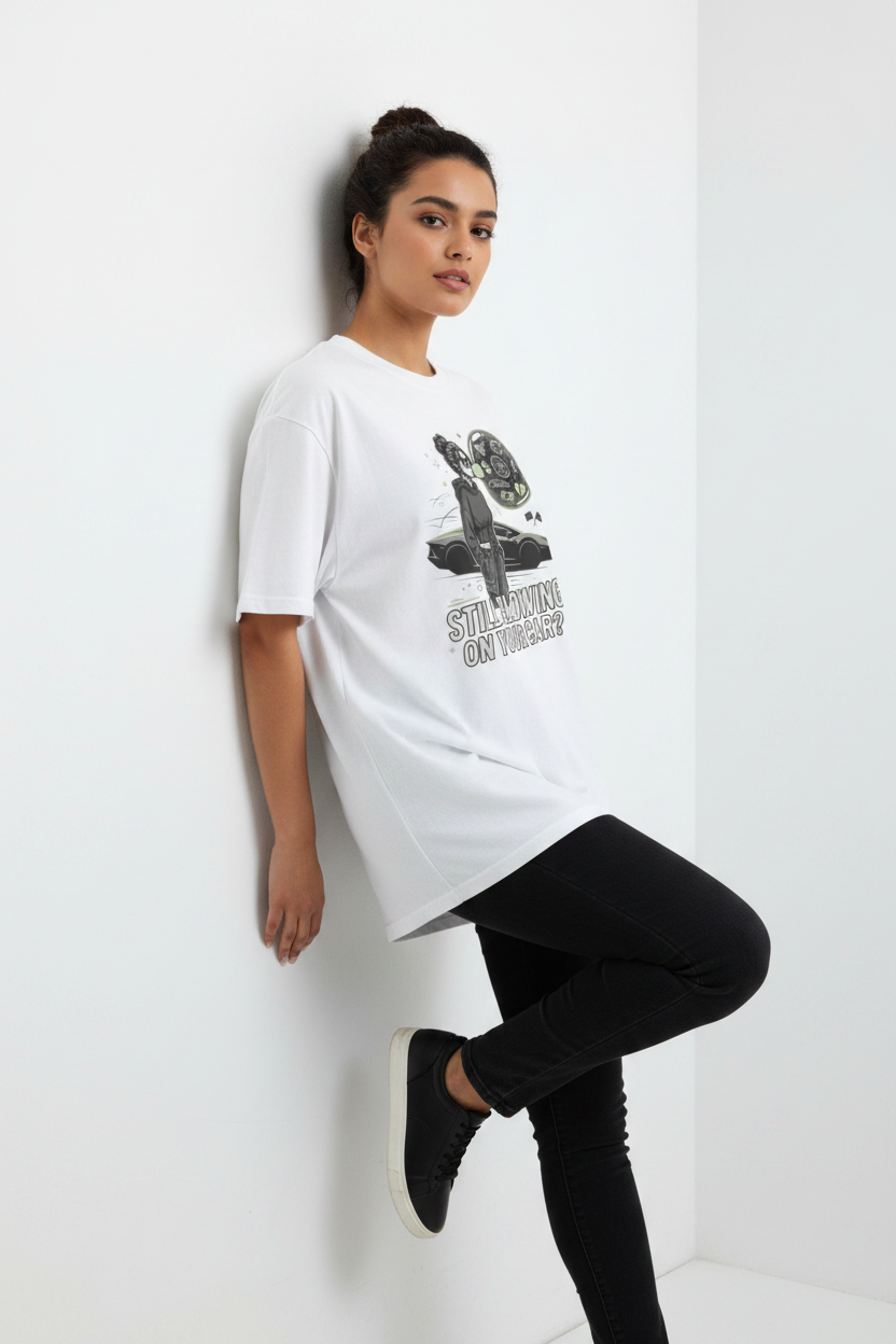 「まだ散財してるの？」ファニーボクシーTシャツ